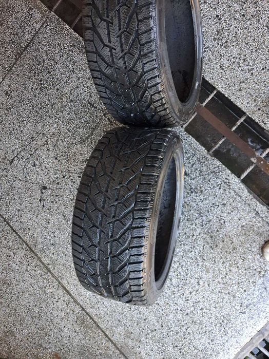Зимни гуми 245/40 R18