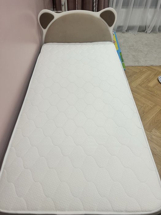 Детская кровать с матрасом 200x90