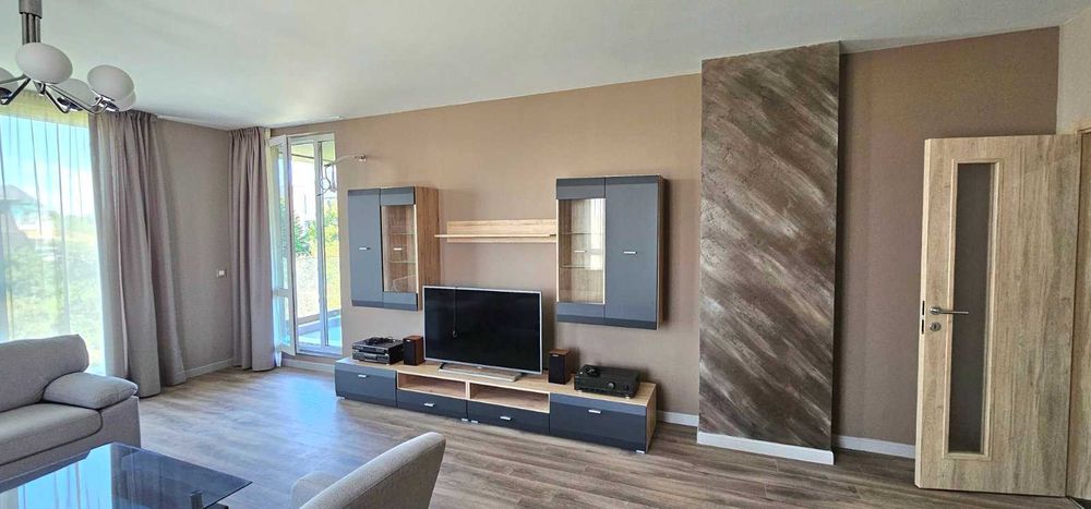 Двустаен имот в кв.Бояна