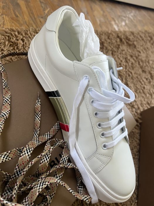 Adidasiii BURBERRY