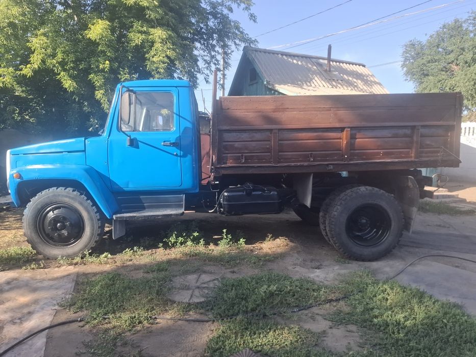 Продам автомобиль ГАЗ-53.
