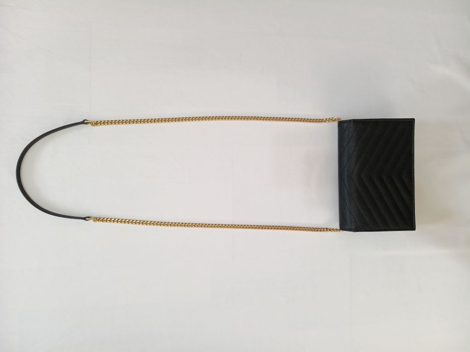 Продам сумочку Saint Laurent Cassandre Envelope Chain Wallet