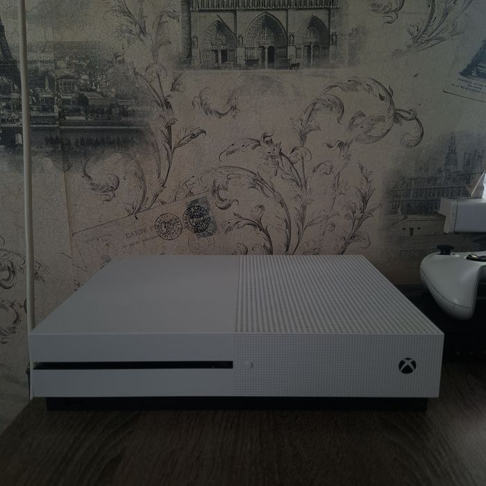 Приставка Xbox one s