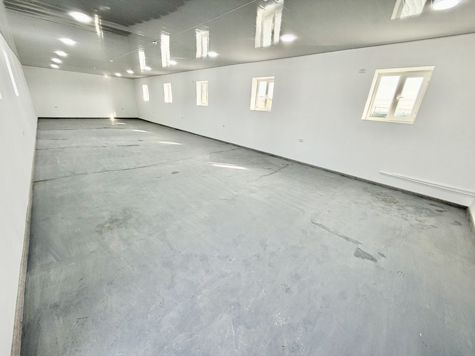 Сдам в аренду под офис или под склад 2-й этаж