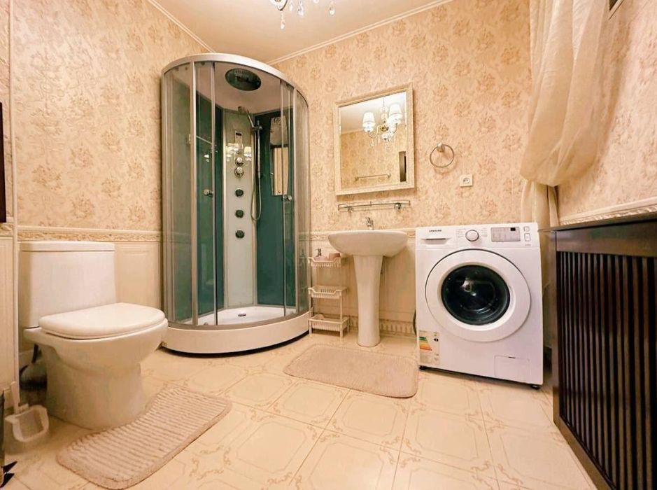 Продается 5ти ком квартира, ориентир: посольство Японии, 144м²