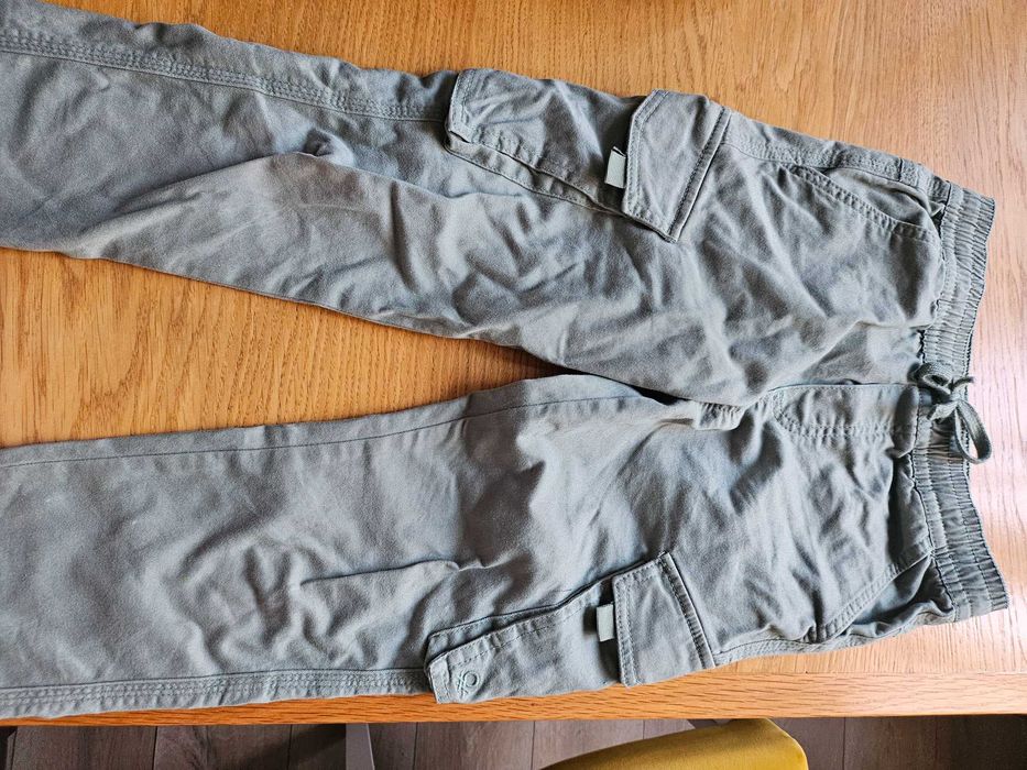 Лот панталони Carter's, Benetton и HM за момче