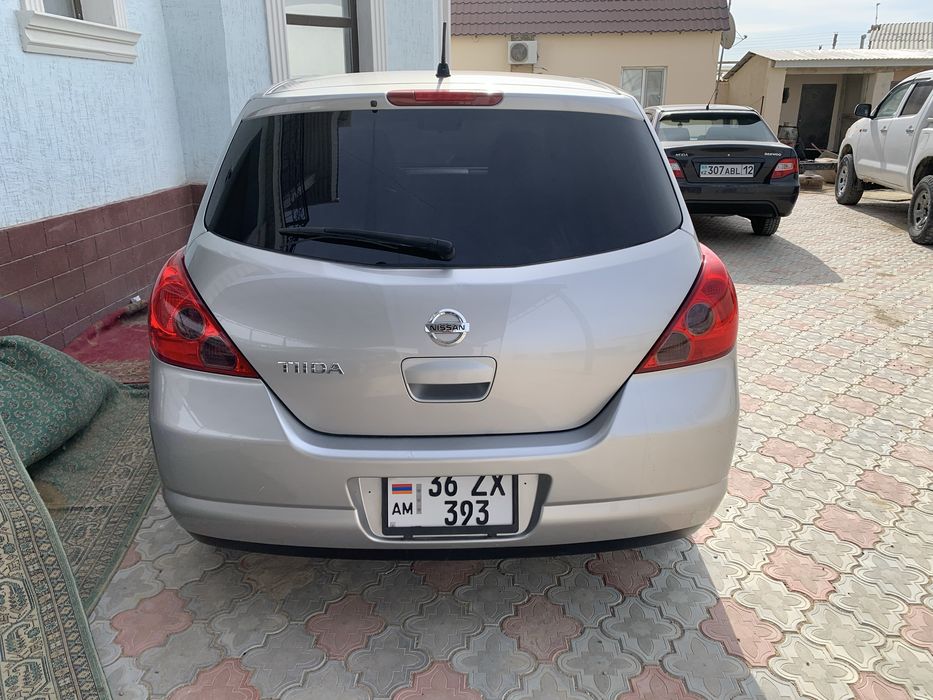 Продам ниссан тиида