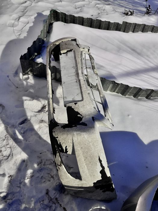 Продам бампера на приору 2