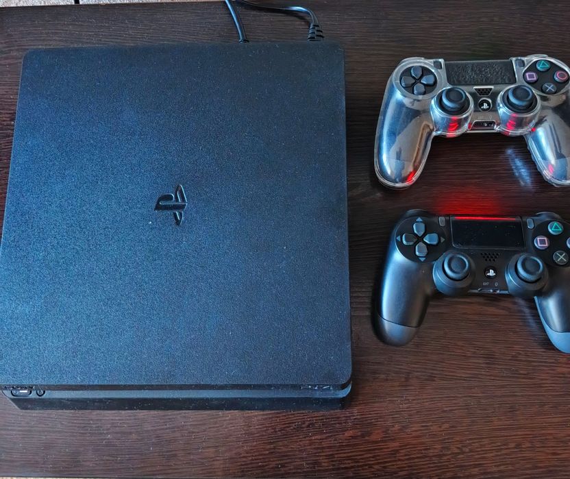 Sony PlayStation 4. 1 terabyt