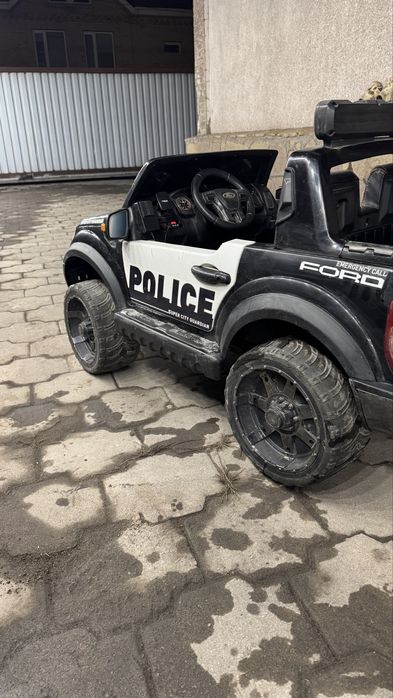 FORD электро машина