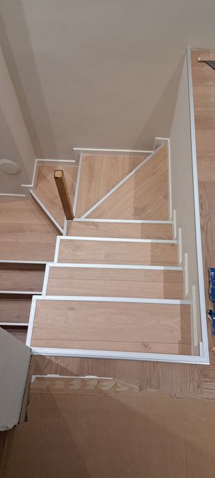 Монтаж ламиниран паркет и CUBU первази