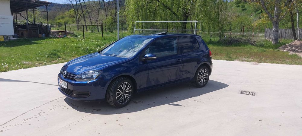 VOLKSWAGEN Golf 2010 — imagine 1