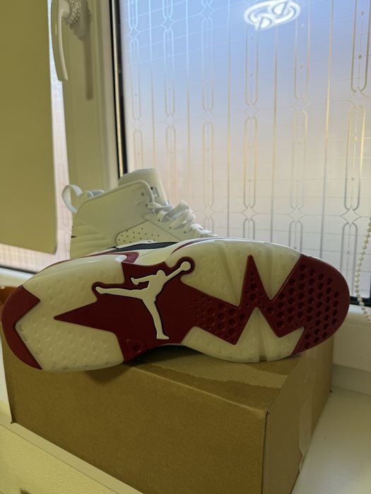 Jordan MVP Off White Gym Red