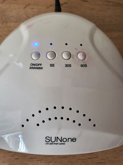 UV/LED лампа за нокти SUNone