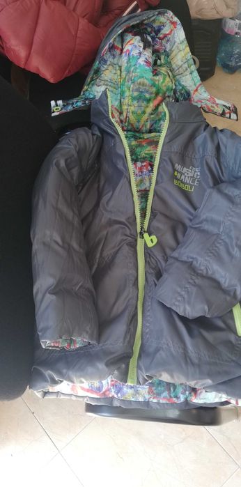 Ново Скиорско яке 128 см!  Яке.8г.us polo, 6г. boboli.
