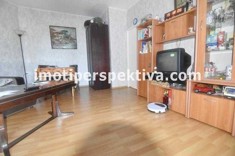 Продава се Двустаен апартамент в Пловдив, Тракия - 72 кв.м за 1806 €/кв.м - Снимка #2
