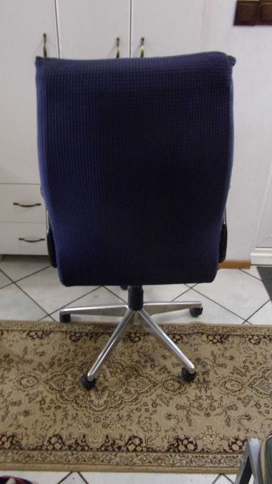 office swivel chair blue, height adjust, wipping, 5 rollers