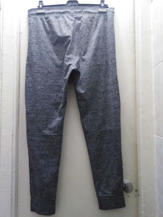 ОТДАМ ДАРОМ ТрИкО. Мужское, США р.48/50, трикотаж. Бу