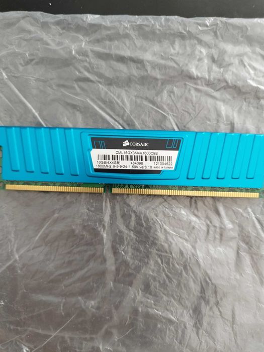 RAM DDR3 и DDR. Вижте описанието!