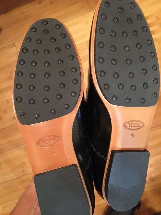 Tod’s. Made in Italy. 38