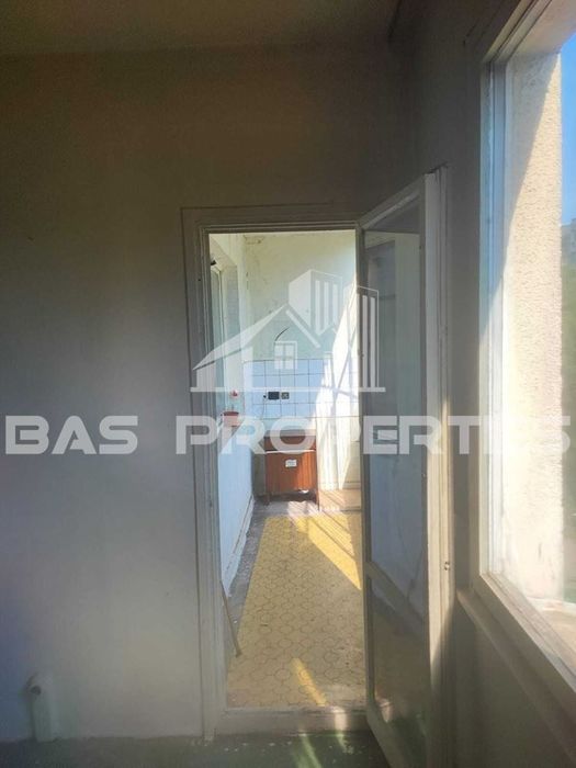 Продава се Двустаен апартамент в София, Света Троица - 65 кв.м за 2539 €/кв.м - Снимка #4