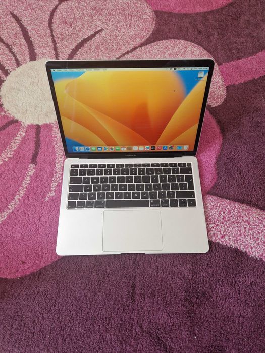 Apple MacBook Air 13 A1932 EMC-3184  (Thunderbolt 3/USB-C)