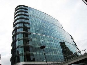 Остекление зданий качественно