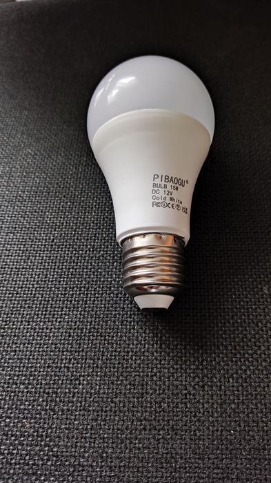 LED лампа за каравана или кемпер