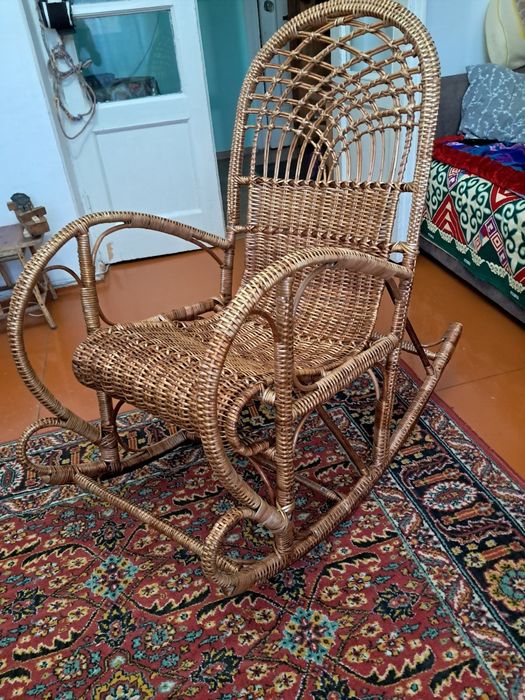 Кресло качалка из ивы
