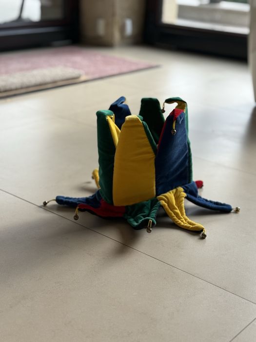 Детска шапка на шут за карнавал