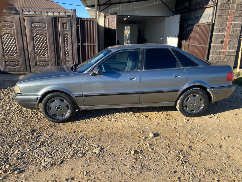Продам ауди 80 б4 на запчасти