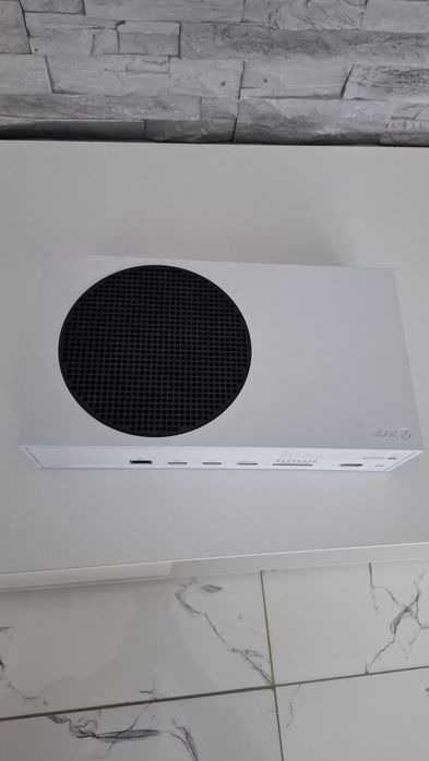Vand xbox seria S ca nou varianta digitala