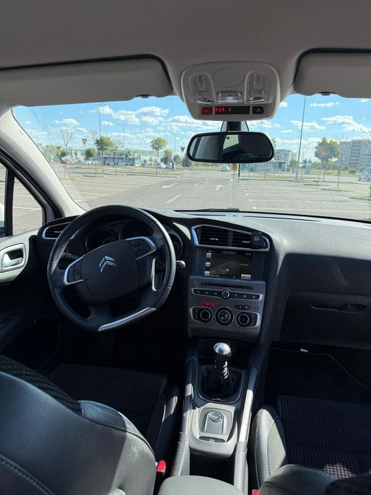 Citroen C4 1.2Puretech 130cp