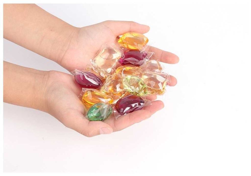 Комплект от 50 броя капсули за цветно и бяло пране, Различни аромати