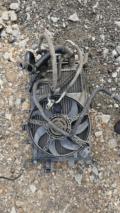 Предна Броня и Перка/Радиатори за Opel Corsa C 1.0