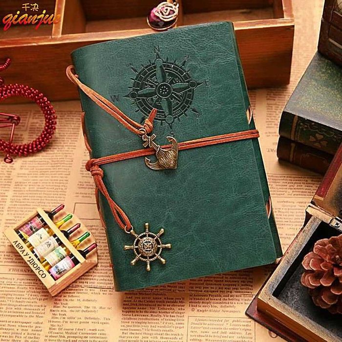 Agenda in stil nautic A6 150 pagini spiralate cu ancora + busola verde