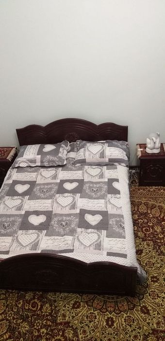 Мебель спальный гарнитур  вишнёвый  свет