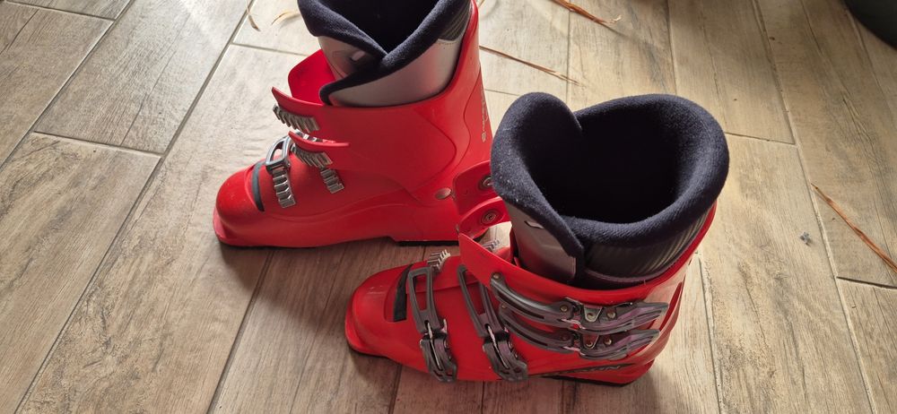 Clapari ski frumosi foc