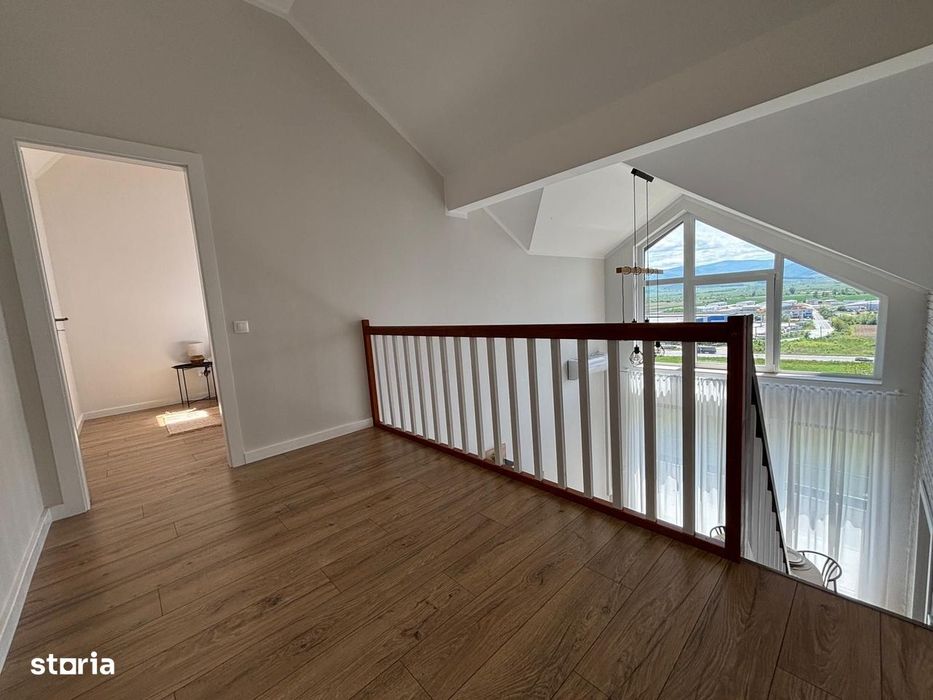 Penthouse 4 camere pe 2 NIVELURI, priveliște deosebită - Zona VEST