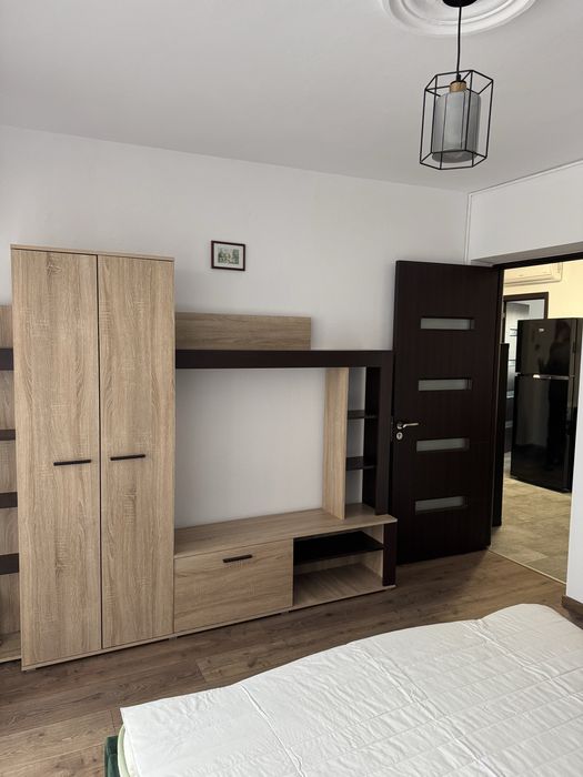 Regim hotelier - aparatament cu 3 camere in 1 Mai la doar 5 minute de targul de Paste din Parcul Nicolae Romanescu