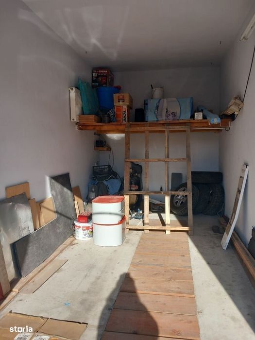 Casa cu etaj,cu garaj, D+P+E+M,611 mp, teren 371 mp,Central