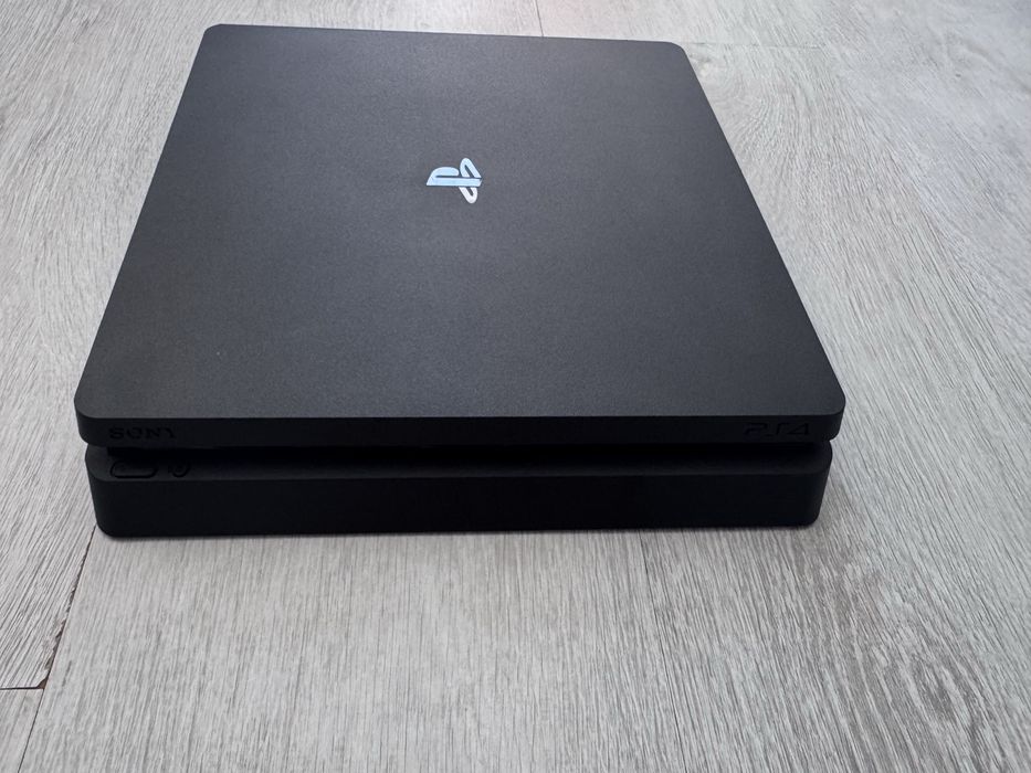 Sony Playstation 4 slim 500 GB
