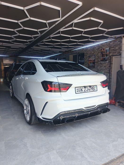 Lada vesta prodam ili sdam v arendu vse voprosi po telefonu