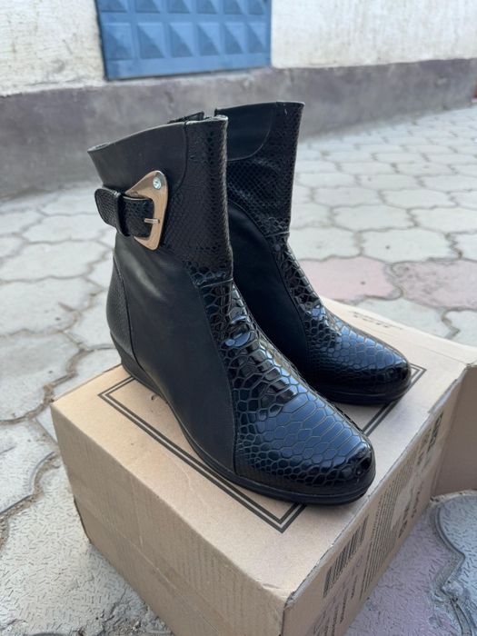 Осенний сапоги великан 43 размера