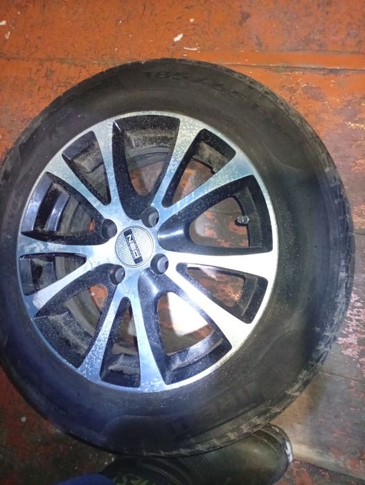 Продам резину с дисками