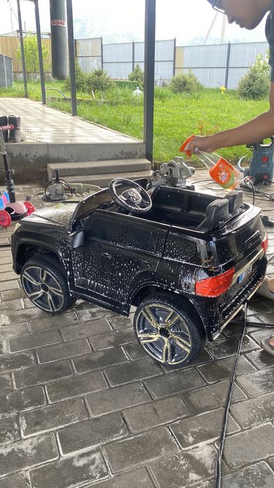 Продам машинку за 5к срочно продам