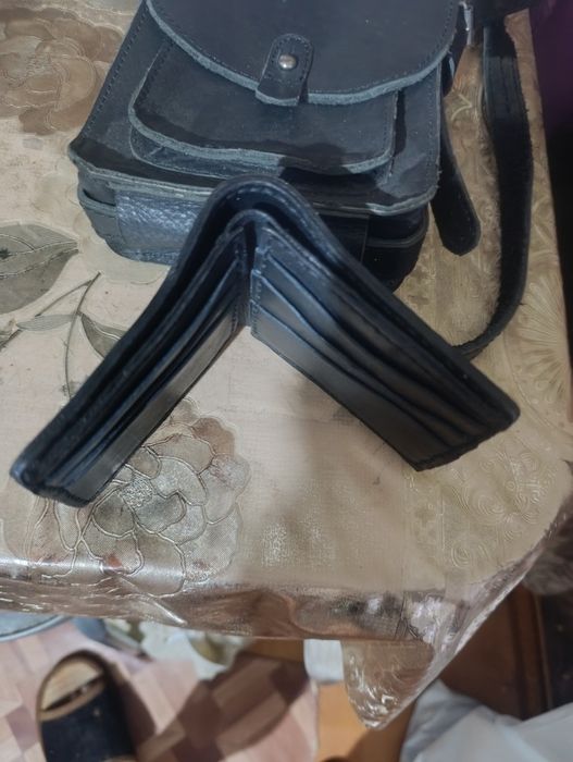 Продам кожаные сумки