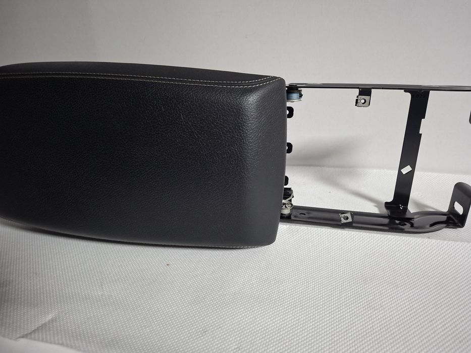 Capac Cotiera Piele Neagra OEM BMW X3 F25 / X4 F26 (2011-2018) cod 9204246