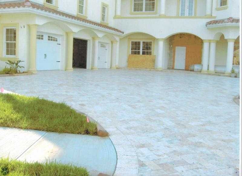 Pavaj exterior din piatra travertin