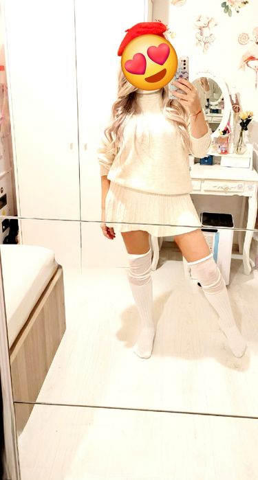 Set din tricot format din pulover si fusta marime universala